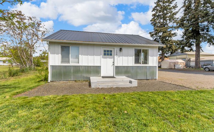 Pictures of Mixed Use property located at 108 Centre St S, Rainier, WA 98576 for sales - image #1