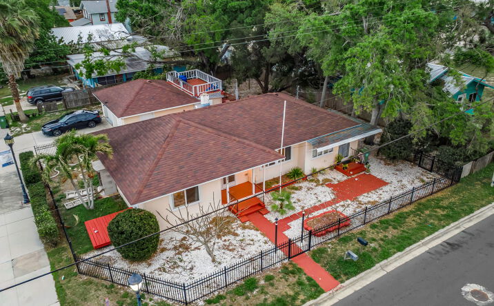 Pictures of Multifamily property located at 1008 16th Ave W, Bradenton, FL 34205 for sales - image #1