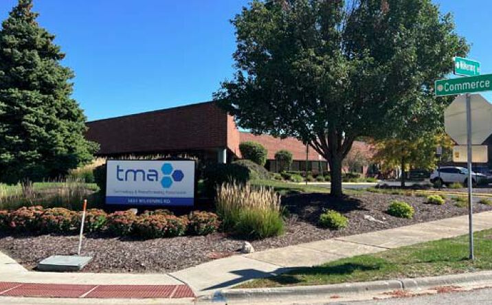 Pictures of Industrial property located at 1651 Wilkening Rd, Schaumburg, IL 60173 for sales - image #1