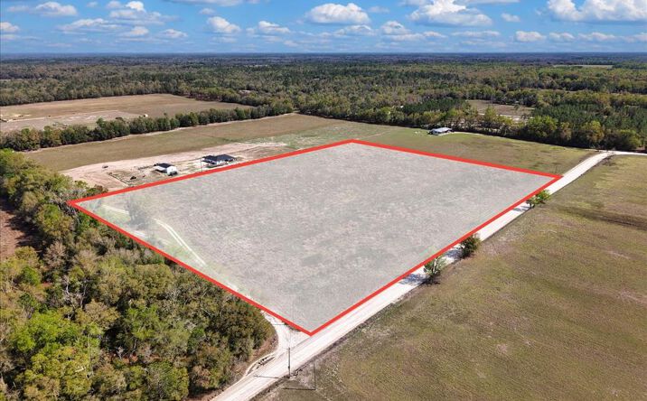 Pictures of Land property located at TBD 000 NW 7th Ter, Branford, FL 32008 for sales - image #1