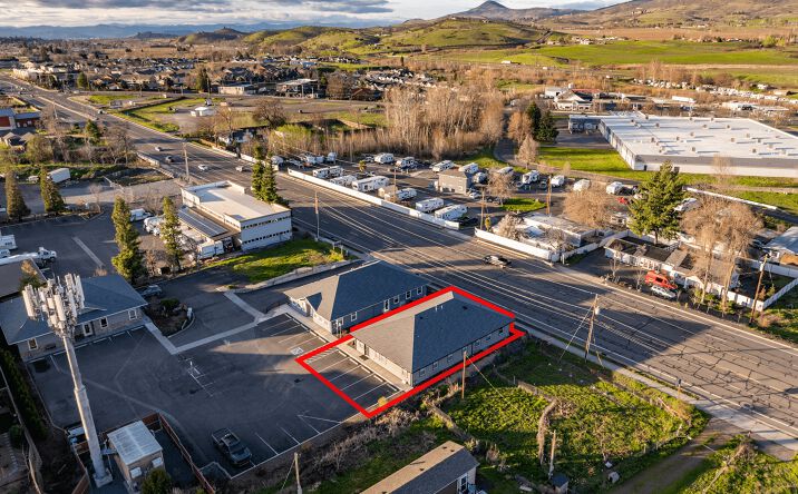 Pictures of Office property located at 296 S Pacific Hwy, Talent, OR 97540 for sales - image #1