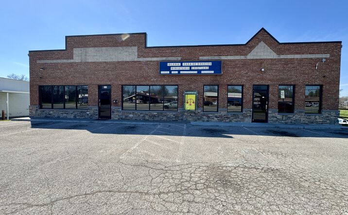 Pictures of Mixed Use property located at 820 Providence Blvd, Clarksville, TN 37042 for sales - image #1