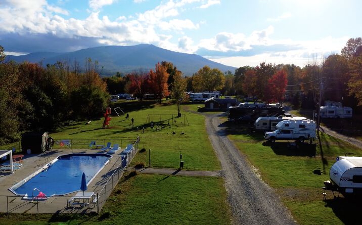 Pictures of Mobile Home Park property located at 1468 Presidential Hwy, Jefferson, NH 03583 for sales - image #1