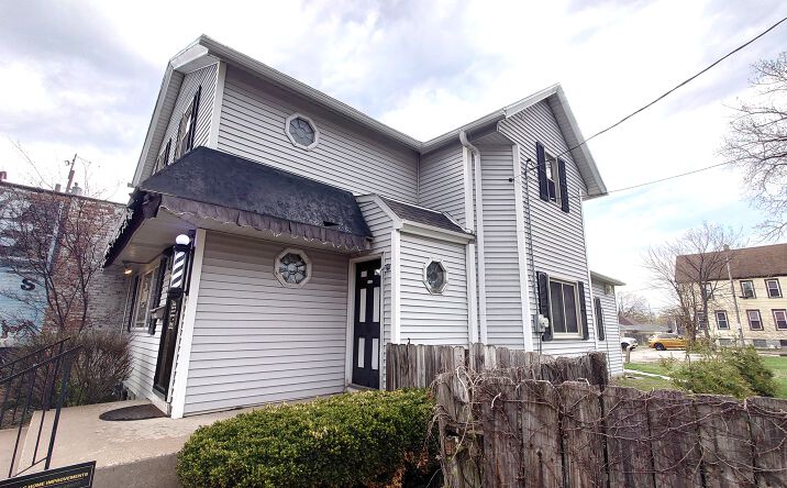 Pictures of Mixed Use, Retail property located at 2340 S Kinnickinnic Ave, Milwaukee, WI 53207 for sales - image #1