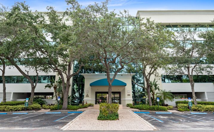Pictures of Office property located at 888 SE 3rd Ave, Fort Lauderdale, FL 33316 for sales - image #1