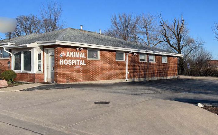 Pictures of Retail, Office property located at 4700 Roosevelt Rd, Hillside, IL 60162 for sales - image #1