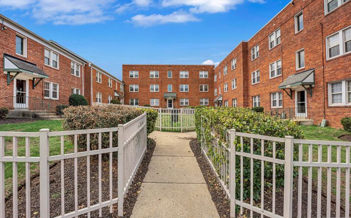 Pictures of Multifamily property located at 1201 Benning Rd, Capitol Heights, MD 20743 for sales - image #1