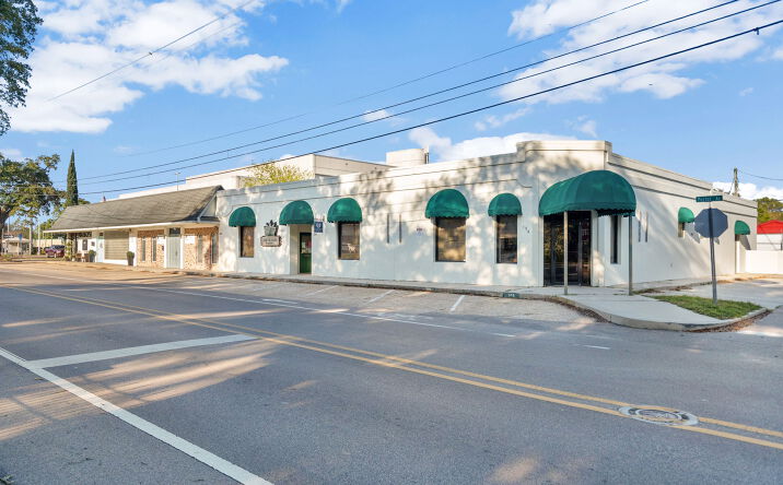 Pictures of Office, Retail property located at 156 Porter Ave, Biloxi, MS 39530 for sales - image #1