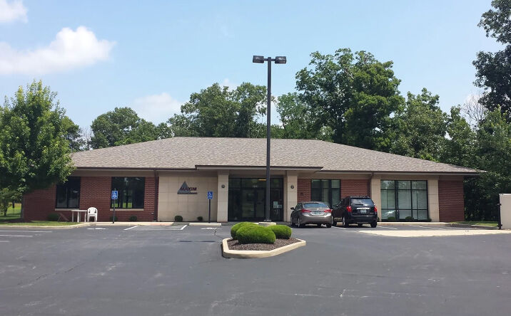 Pictures of Office property located at 1052 Peruque Crossing Ct, O'Fallon, MO 63366 for sales - image #1