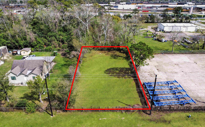 Pictures of Land, Mixed Use, Multifamily, Retail property located at 0 Elbert St, Houston, TX 77028 for sales - image #1
