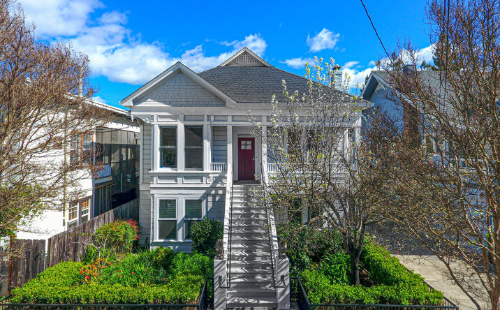 Pictures of Multifamily property located at 418 Humboldt St, Santa Rosa, CA 95404 for sales - image #1