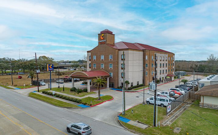 Pictures of Hospitality property located at 5955 Walden Rd, Beaumont, TX 77707 for sales - image #1