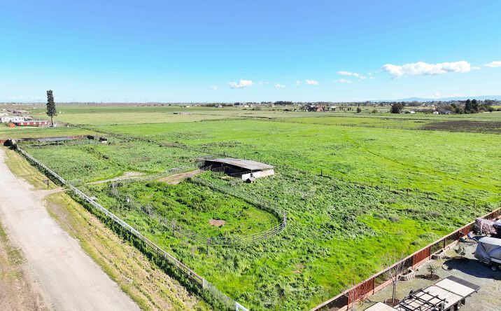 Pictures of Land property located at Knightsen Ave, Oakley, CA 94561 for sales - image #1
