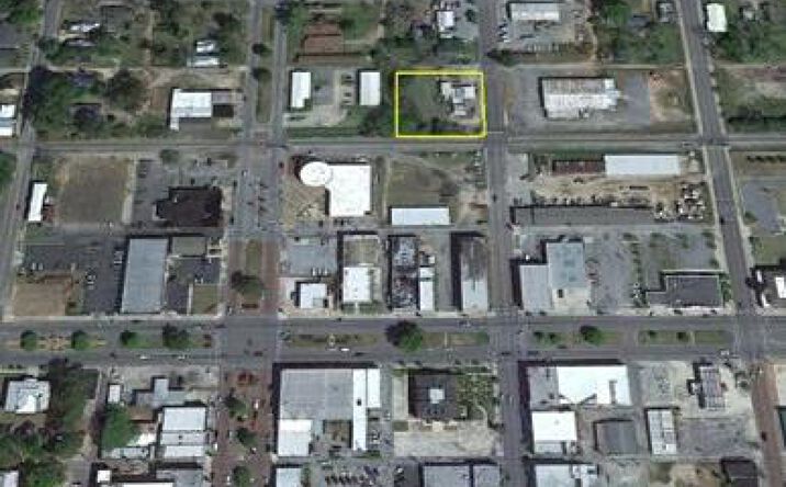 Pictures of Retail, Land property located at 212 N Grant St, Fitzgerald, GA 31750 for sales - image #1