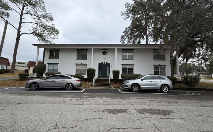 Pictures of Multifamily property located at 2419 SE 16th Ave, Ocala, FL 34471 for sales - image #1