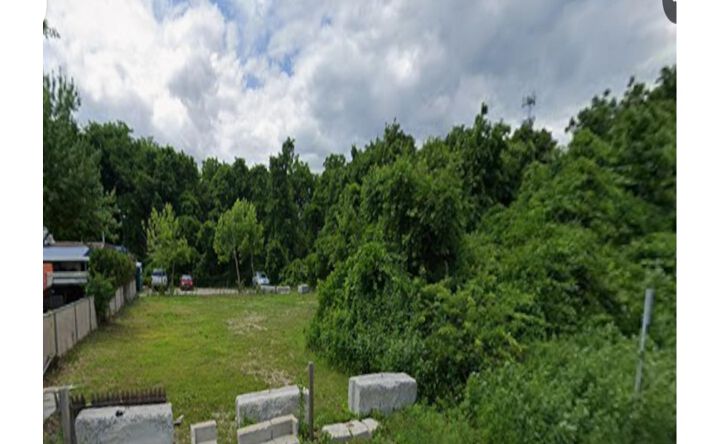 Pictures of Land, Industrial property located at landlocked pcl, Islip, NY 11769 for sales - image #1