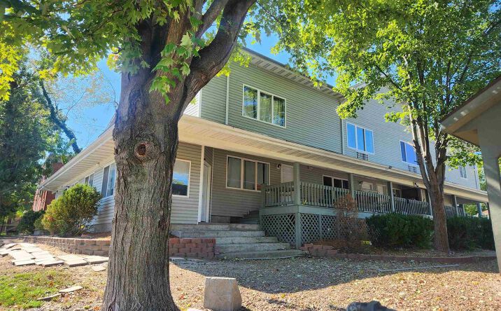 Pictures of Multifamily property located at 502 S UNIVERSITY Avenue, Carbondale, IL 62901 for sales - image #1