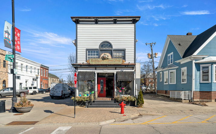 Pictures of Special Purpose property located at 201 South Cook Street , Barrington, IL 60010 for sales - image #1