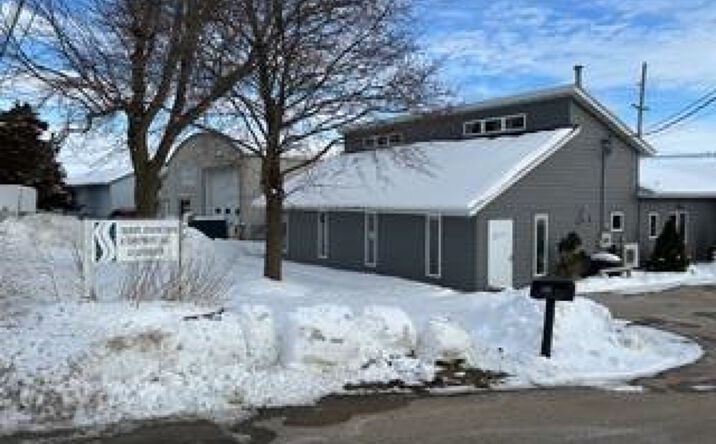 Pictures of Retail, Office property located at 431 Linnerud, Sun Prairie, WI 53590 for sales - image #1