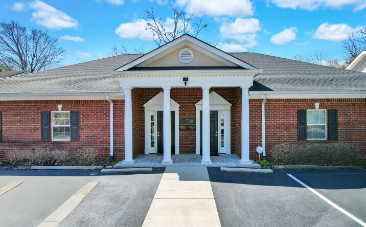 Pictures of Office property located at 6752 Executive Oak Ln, Chattanooga, TN 37421 for sales - image #1