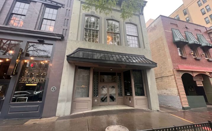 Pictures of Office, Retail property located at 551 Cherry St, Macon, GA 31201 for sales - image #1