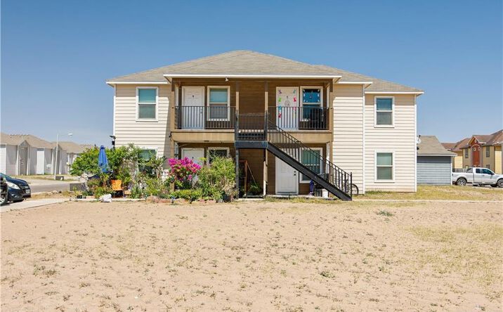 Pictures of Multifamily property located at 114 Montemorelos Street, Alton, TX 78573 for sales - image #1