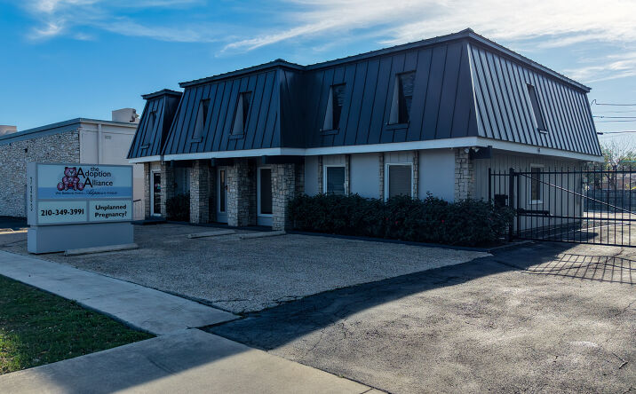 Pictures of Office property located at 7303 Blanco Rd, San Antonio, TX 78216 for sales - image #1
