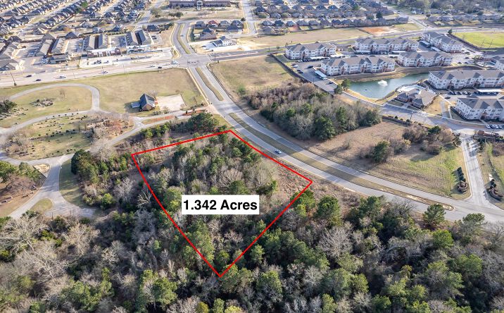 Pictures of Land property located at 2130 W Cumberland Rd, Tyler, TX 75703 for sales - image #1