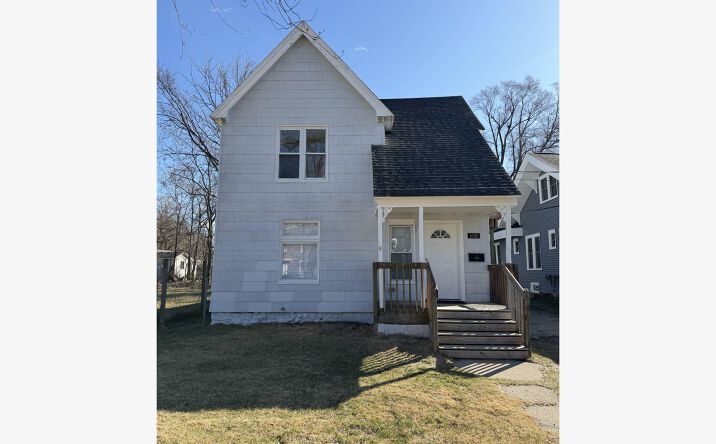 Pictures of Hospitality, Multifamily, Special Purpose property located at 398 N Saginaw St, Pontiac, MI 48342 for sales - image #1