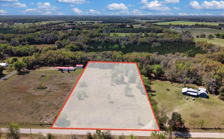 Pictures of Land property located at 17350 NW 1st Ave, Trenton, FL 32626 for sales - image #1