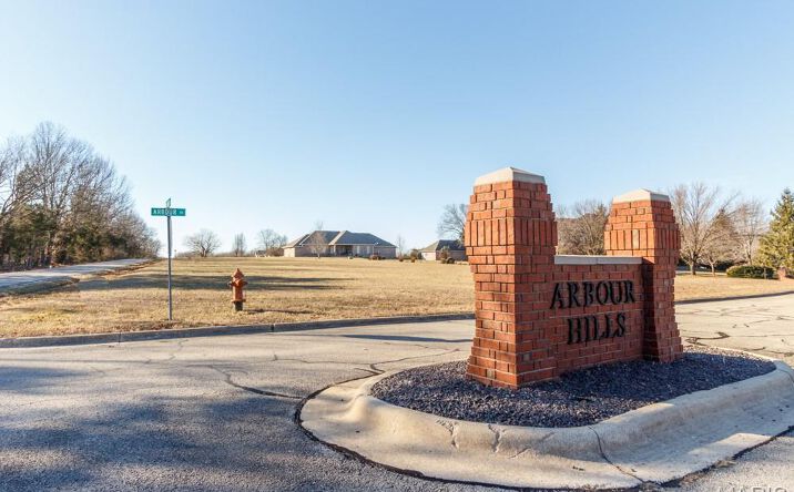 Pictures of Land property located at 1501 Arbour Dr, Lebanon, MO 65536 for sales - image #1