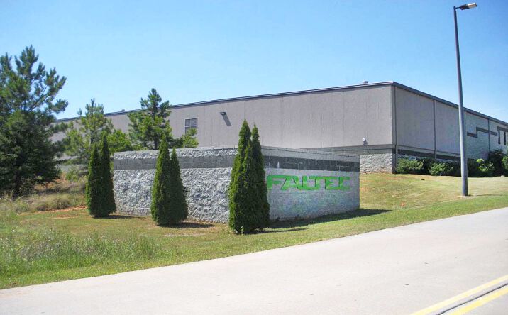 Pictures of Industrial property located at 500 Soho Dr, Adairsville, GA 30103 for sales - image #1