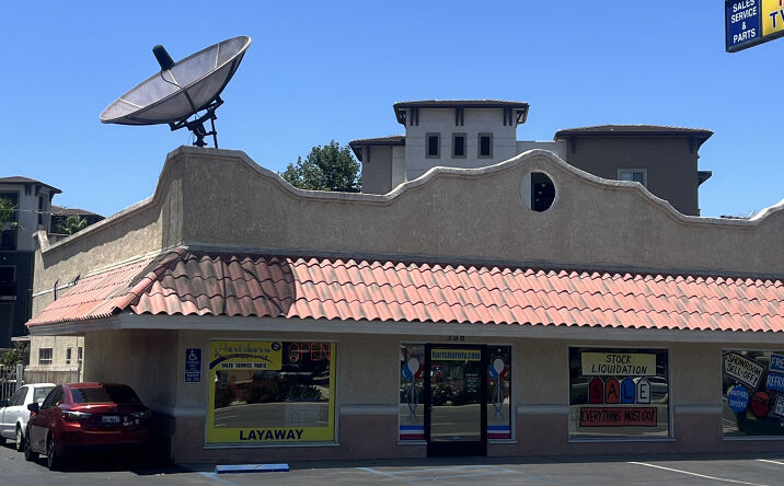 Pictures of Retail property located at 108 River Rd, Corona, CA 92878 for sales - image #1