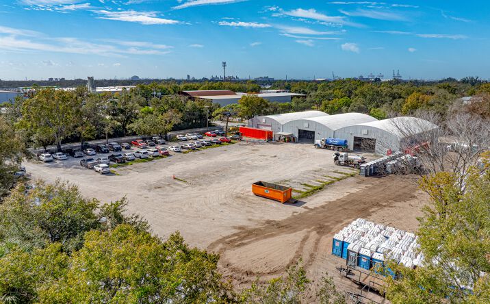 Pictures of Industrial property located at 2032 S 51st St, Tampa, FL 33619 for sales - image #1
