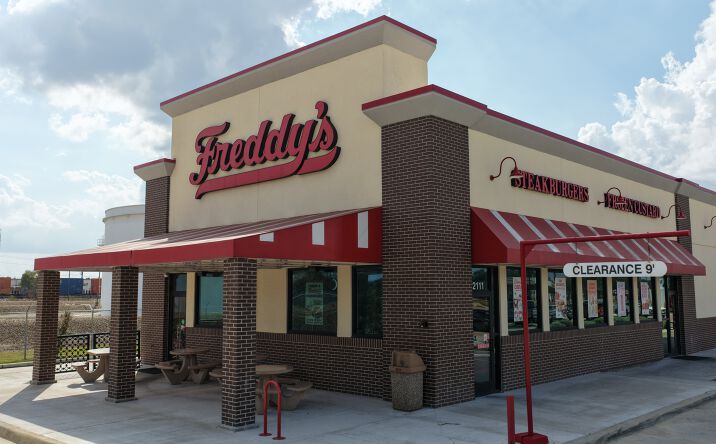 Pictures of Retail property located at 2111 Houston Hwy, Victoria, TX 77901 for sales - image #1