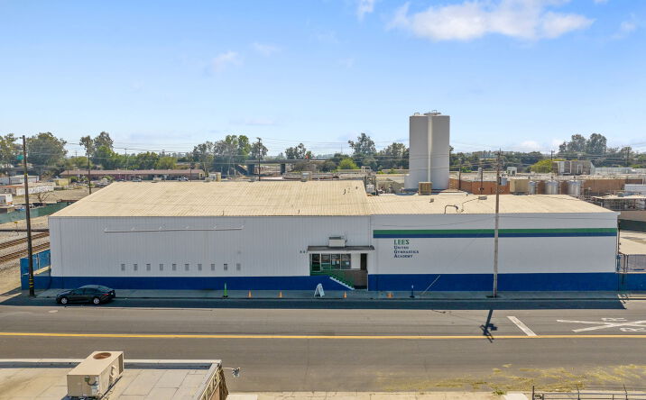 Pictures of Industrial property located at 505 W 6th St, Hanford, CA 93230 for sales - image #1