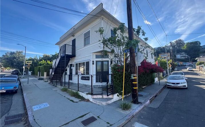 Pictures of Multifamily property located at 434 E Avenue 28, Los Angeles, CA 90031 for sales - image #1