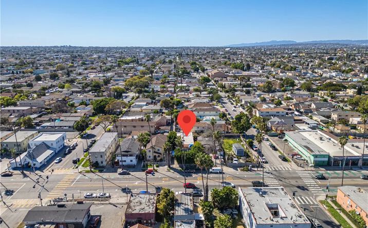Pictures of Multifamily property located at 8311 Avalon, Los Angeles, CA 90003 for sales - image #1