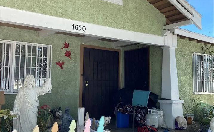 Pictures of Multifamily property located at 1650 W 39th Pl, Los Angeles, CA 90062 for sales - image #1