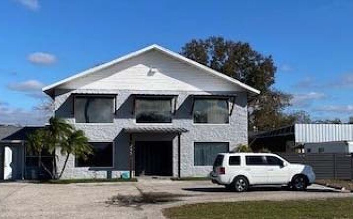 Pictures of Office property located at 1345 N Falkenburg Rd, Tampa, FL 33619 for sales - image #1