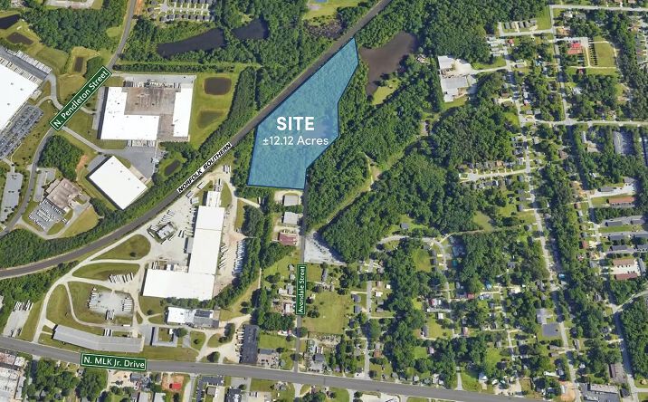 Pictures of Land property located at 104 Avondale St, High Point, NC 27260 for sales - image #1