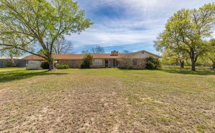 Pictures of Land property located at 212 Halstedt Rd, La Grange, TX 78945 for sales - image #1