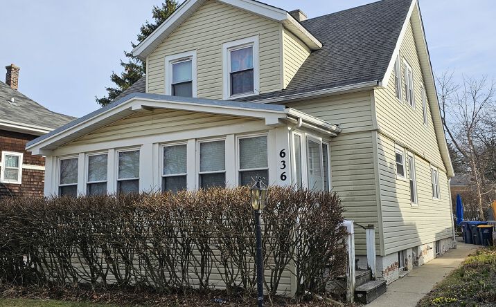 Pictures of Multifamily property located at 636 Homewood Avenue, Highland Park, IL 60035 for sales - image #1