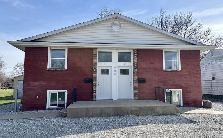 Pictures of Multifamily property located at 702 4th Avenue, Ottawa, IL 61350 for sales - image #1