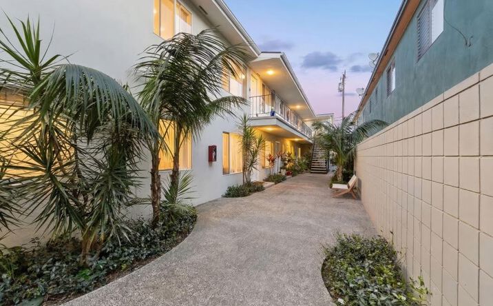 Pictures of Multifamily property located at 3020 East 3rd Street, Long Beach, CA 90814 for sales - image #1