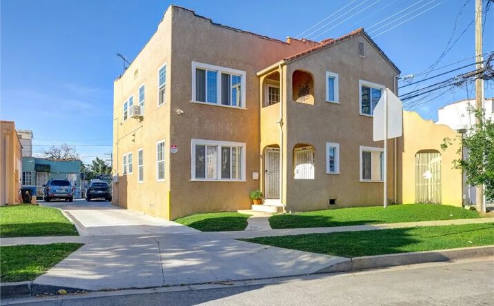 Pictures of Multifamily property located at 4756 Edgewood, Los Angeles, CA 90019 for sales - image #1