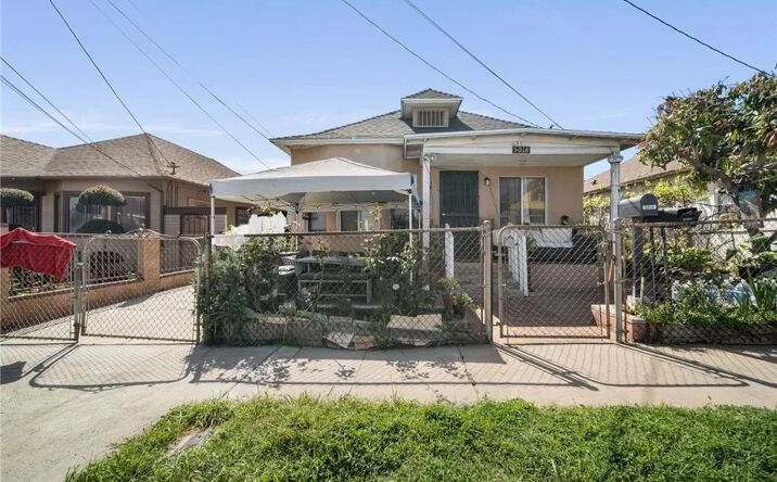 Pictures of Multifamily property located at 3016 Inez, Los Angeles, CA 90023 for sales - image #1