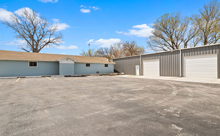 Pictures of Mixed Use property located at 104 W Trudgeon, Washington, OK 73093 for sales - image #1