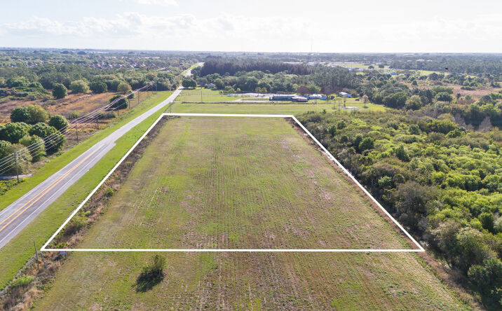 Pictures of Land property located at 6525 81st St, Vero Beach, FL 32967 for sales - image #1