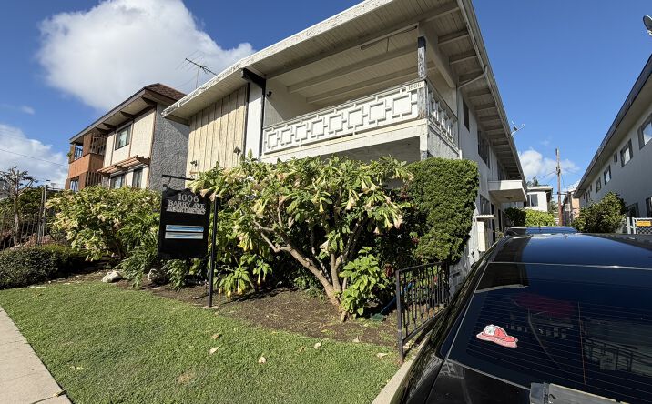 Pictures of Multifamily property located at 1606 Barry Ave, Los Angeles, CA 90025 for sales - image #1